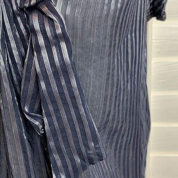 Jcrew Black sheer shimmer blouse Silk blend Size S - Picture 2 of 6